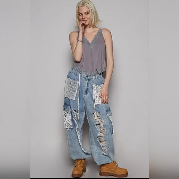 POL Blue Denim Jeans with Distressed Lace Design - Picture 7 of 12